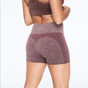 🆕 Victoria’s Secret Pink Seamless Short (M)